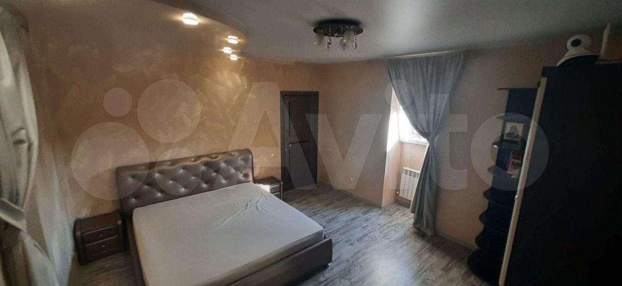 Дома в краснодаре. Коттеджи на п российский краснодар. Краснодарский дом. Дом в краснодаре. Дом с садом в краснодарском крае.